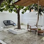 Holiday home Lemon And Avocado House