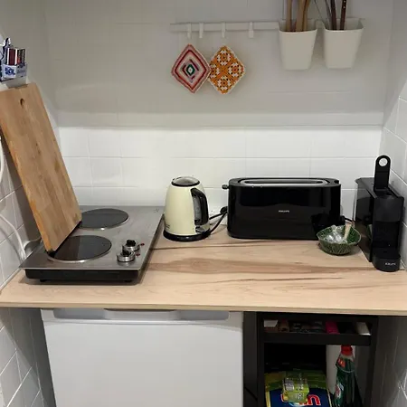 Lemon And Avocado House